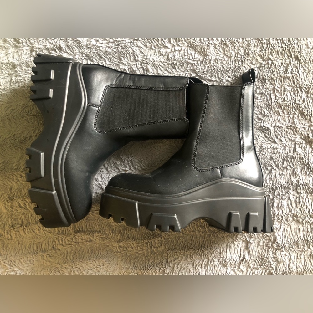 Black emo boots